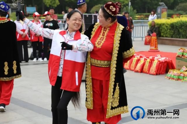 今天!禹州夏禹公园发生的这一幕!感动了无数人! 今天!禹州夏禹公园发生的这一幕!感动了无数人!
