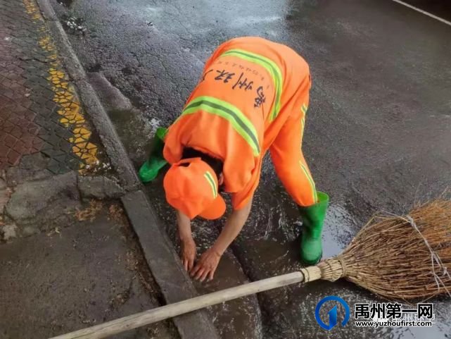 禹州环卫:创建文明城市我们都是行动者 禹州环卫:创建文明城市我们都是行动者
