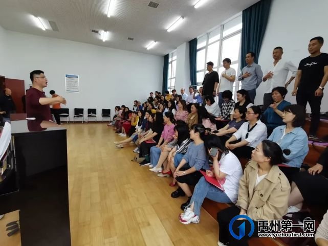 禹州文旅特邀专家亲临指导 助力歌唱水平提升 禹州文旅特邀专家亲临指导 助力歌唱水平提升