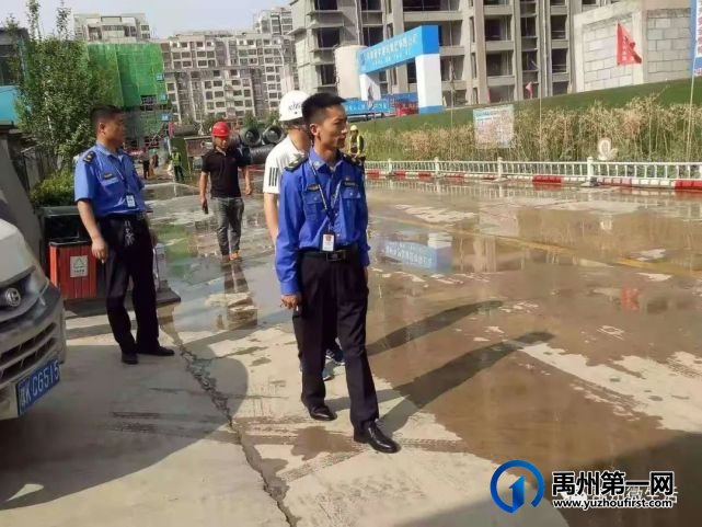 禹州市城管局、交警多部门五指连弹齐奏创文新乐章 禹州市城管局、交警多部门五指连弹齐奏创文新乐章