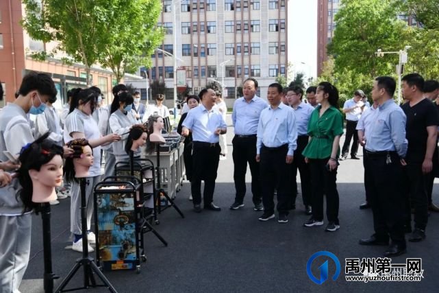 许昌市2021年职业教育活动周启动仪式在禹州中专隆重举行 许昌市2021年职业教育活动周启动仪式在禹州中专隆重举行