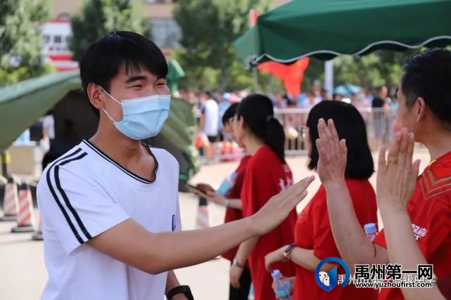 禹州一高 | 高三欢迎2021届毕业生“勇士归来” 禹州一高 | 高三欢迎2021届毕业生“勇士归来”