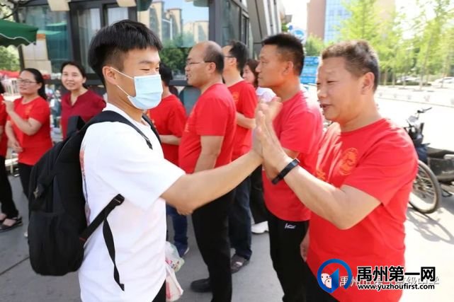 禹州一高 | 高三欢迎2021届毕业生“勇士归来” 禹州一高 | 高三欢迎2021届毕业生“勇士归来”