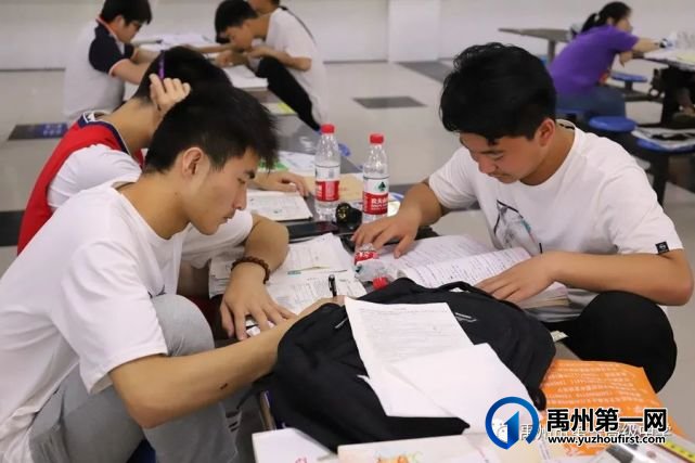 禹州一高高三年级自由复习备考掠影 禹州一高高三年级自由复习备考掠影