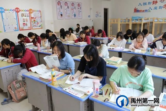 禹州一高高三年级自由复习备考掠影 禹州一高高三年级自由复习备考掠影