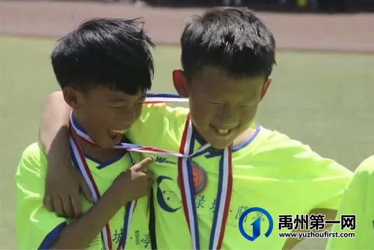 禹州首届“绿城蘭亭杯”青少年足球暨足球手作圆满收官! 禹州首届“绿城蘭亭杯”青少年足球暨足球手作圆满收官!