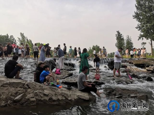 禹州新增一网红打卡地“范坡黄果树瀑布”