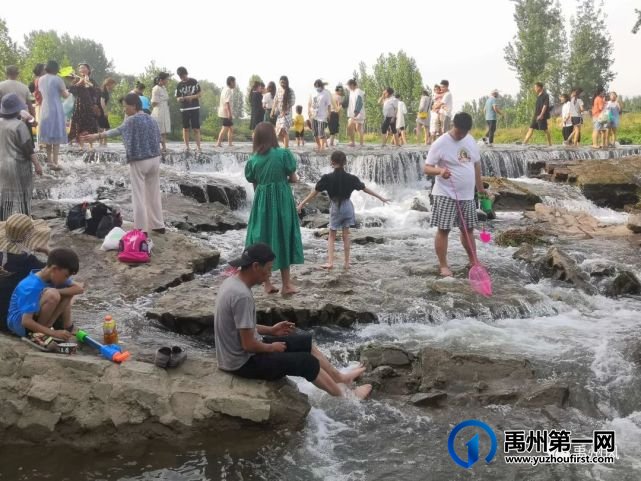 禹州新增一网红打卡地“范坡黄果树瀑布”