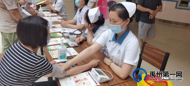 禹州市人民医院举办“中国房颤日”义诊活动 禹州市人民医院举办“中国房颤日”义诊活动