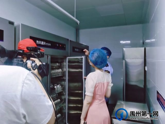 禹州这所学校的餐厅怎么样?查! 禹州这所学校的餐厅怎么样?查!