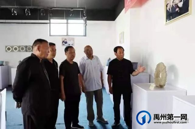 刘建军大师收徒仪式暨钧瓷烧制技艺传承研讨会在神垕镇举行 刘建军大师收徒仪式暨钧瓷烧制技艺传承研讨会在神垕镇举行