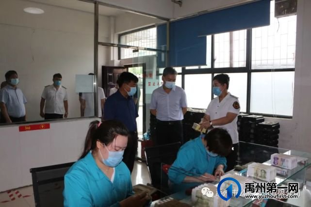 市交通局局长朱子建一行莅临禹州公交调研工作 市交通局局长朱子建一行莅临禹州公交调研工作