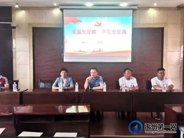 何书记一行莅临禹州南区学校检查指导团校和团组织建设工作 何书记一行莅临禹州南区学校检查指导团校和团组织建设工作