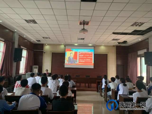 何书记一行莅临禹州南区学校检查指导团校和团组织建设工作 何书记一行莅临禹州南区学校检查指导团校和团组织建设工作