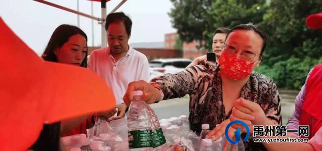禹州一品装饰夏季送清凉活动,一品有爱暖四方! 禹州一品装饰夏季送清凉活动,一品有爱暖四方!