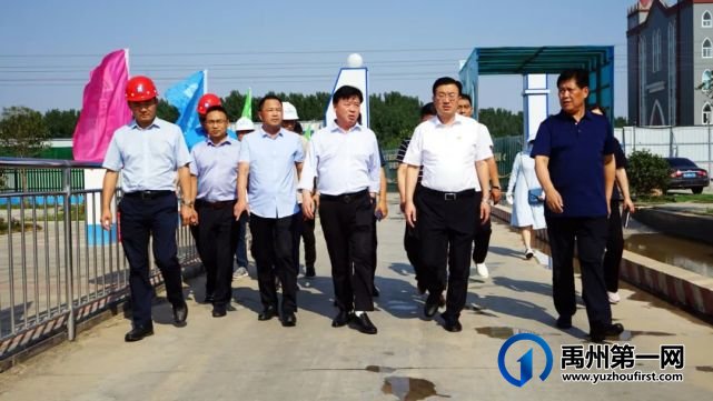 许昌市副市长卢希望莅临恒达滨河府工地调研安全生产工作 许昌市副市长卢希望莅临恒达滨河府工地调研安全生产工作