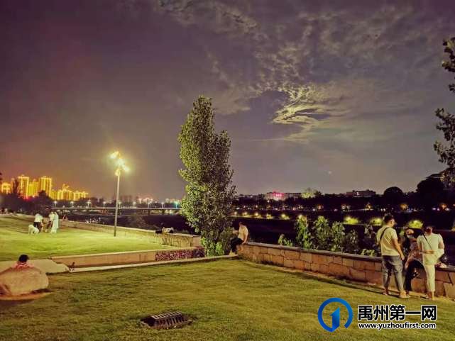 喜迎建党100周年 !亮化工程让禹州夜景璀璨如画 喜迎建党100周年 !亮化工程让禹州夜景璀璨如画