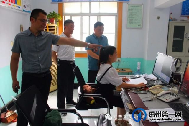 禹州市公共交通管理处处长杨中端检查汽车站安全生产工作 禹州市公共交通管理处处长杨中端检查汽车站安全生产工作