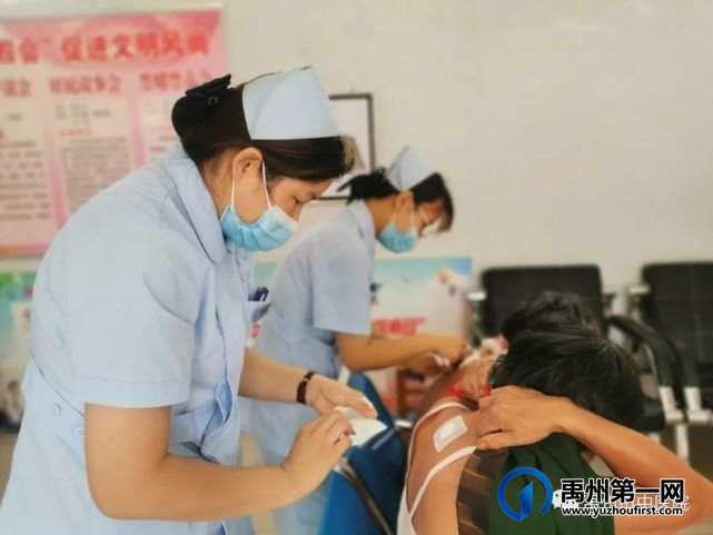 禹州市中医院专家团队走进褚河镇双马社区开展宣传义诊活动! 禹州市中医院专家团队走进褚河镇双马社区开展宣传义诊活动!