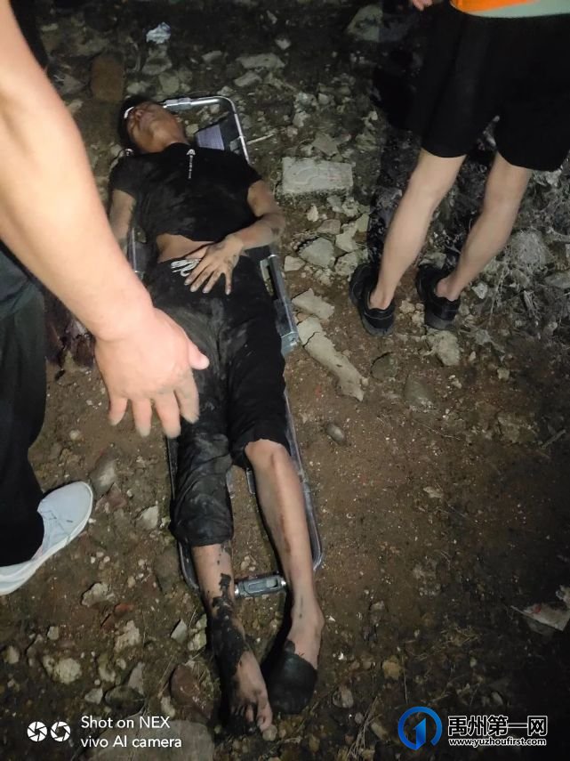 凌晨两点!禹州颍河药城桥附近有一男子落水 凌晨两点!禹州颍河药城桥附近有一男子落水