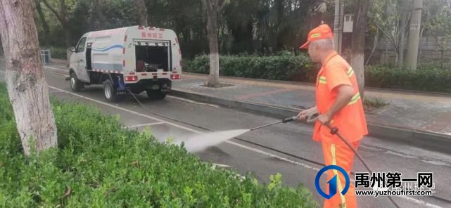 禹州环卫:雨后速行动 城市见底色 禹州环卫:雨后速行动 城市见底色