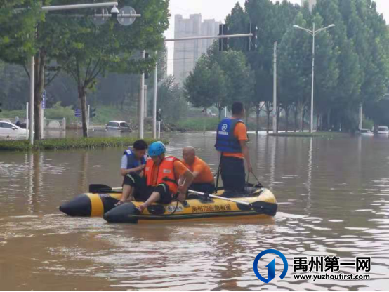 禹州这些人紧急出动!连续6天奋战在抗洪一线! 禹州这些人紧急出动!连续6天奋战在抗洪一线!