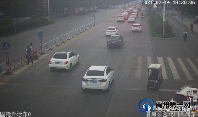 禹州公安交警:文明出行,杜绝违法! 禹州公安交警:文明出行,杜绝违法!