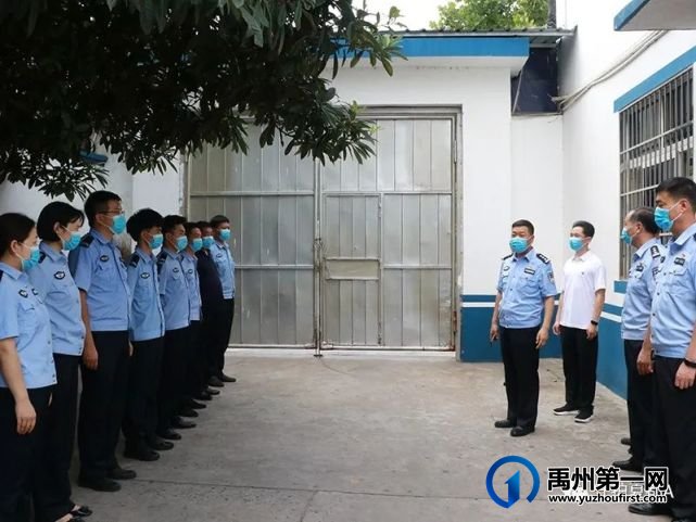 严防死守铸铁壁——禹州公安积极投身抗疫工作 严防死守铸铁壁——禹州公安积极投身抗疫工作