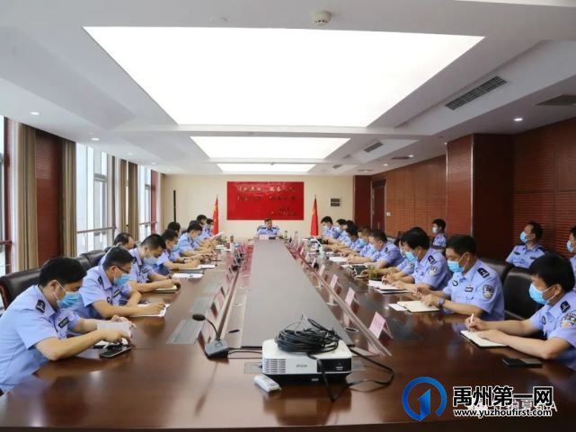 严防死守铸铁壁——禹州公安积极投身抗疫工作 严防死守铸铁壁——禹州公安积极投身抗疫工作