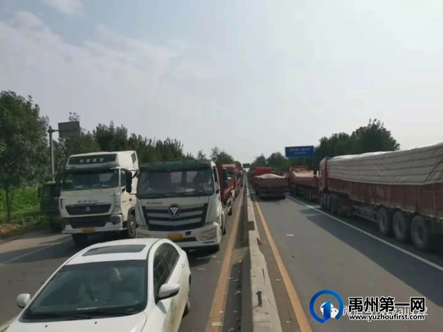 禹州公安交警:省道S103线前往新郑方向交通拥堵,请绕行! 禹州公安交警:省道S103线前往新郑方向交通拥堵,请绕行!