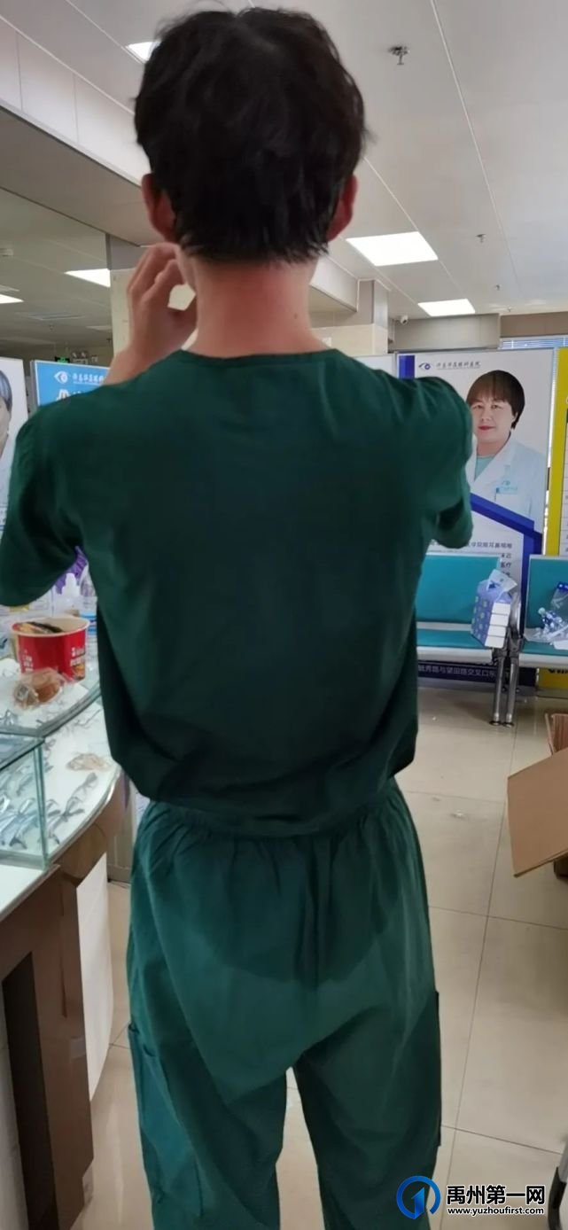 禹州市二院烈日高温下的核酸检测现场!这一幕幕,令人动容 禹州市二院烈日高温下的核酸检测现场!这一幕幕,令人动容
