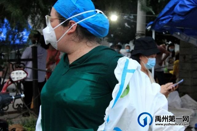 禹州市中心医院援许医疗队载誉归来! 禹州市中心医院援许医疗队载誉归来!