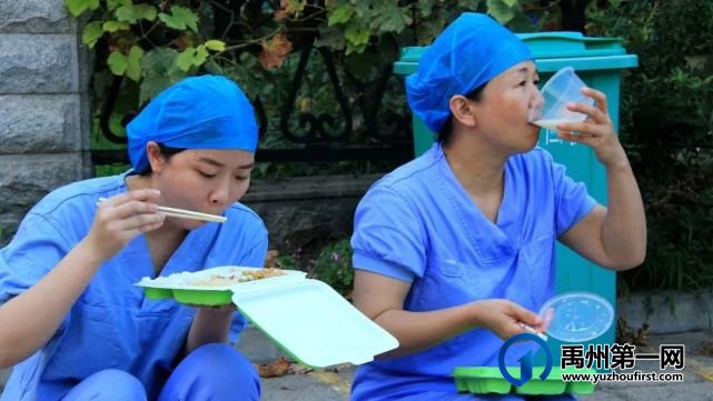禹州市中心医院援许医疗队载誉归来! 禹州市中心医院援许医疗队载誉归来!