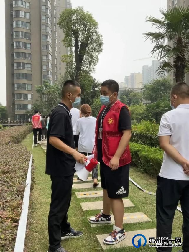 禹州市返乡大学生志愿者助力疫情防控 禹州市返乡大学生志愿者助力疫情防控