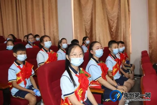 禹州寨子社区第三届励志奖暨教师节表彰大会顺利举行! 禹州寨子社区第三届励志奖暨教师节表彰大会顺利举行!