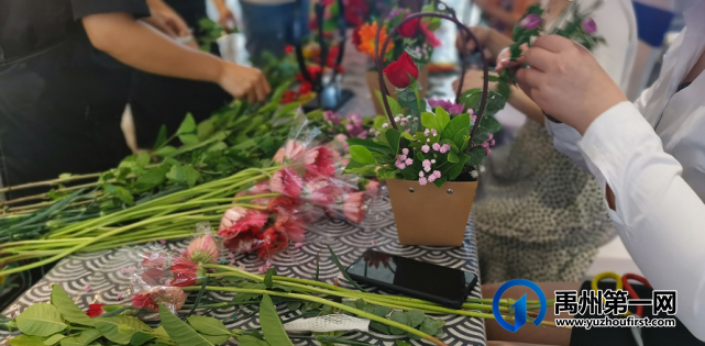 禹州润泓钧樾府插花艺术体验 禹州润泓钧樾府插花艺术体验