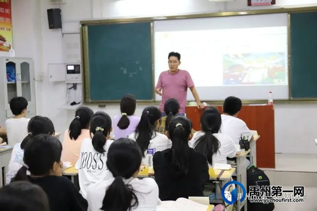 禹州市第一高级中学新生代的开学第一晚,我们去看看! 禹州市第一高级中学新生代的开学第一晚,我们去看看!