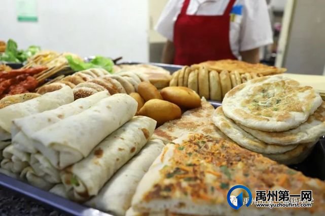 禹州一高┃走进知味园餐厅,探秘“舌尖上的诱惑” 禹州一高┃走进知味园餐厅,探秘“舌尖上的诱惑”