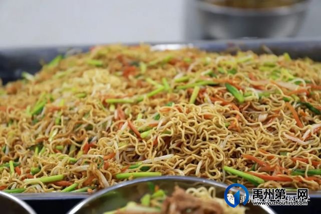 禹州一高┃走进知味园餐厅,探秘“舌尖上的诱惑” 禹州一高┃走进知味园餐厅,探秘“舌尖上的诱惑”