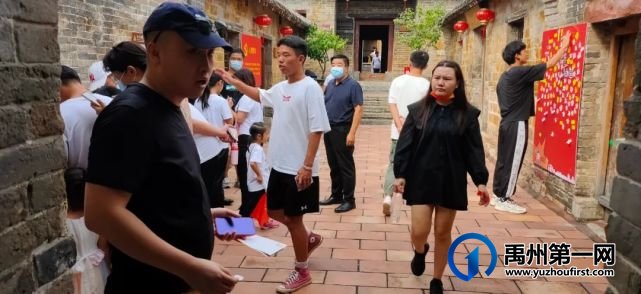 禹州国庆假期第一天神垕古镇景区非常热闹!国庆打卡必游之地~ 禹州国庆假期第一天神垕古镇景区非常热闹!国庆打卡必游之地~
