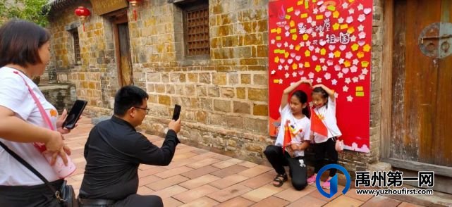禹州国庆假期第一天神垕古镇景区非常热闹!国庆打卡必游之地~ 禹州国庆假期第一天神垕古镇景区非常热闹!国庆打卡必游之地~