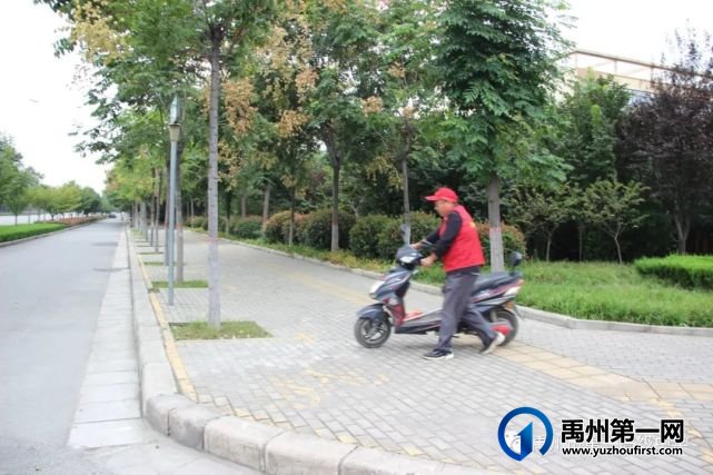 禹州一高 | 牺牲假期来齐上阵,再掀文明城市创建新高潮! 禹州一高 | 牺牲假期来齐上阵,再掀文明城市创建新高潮!