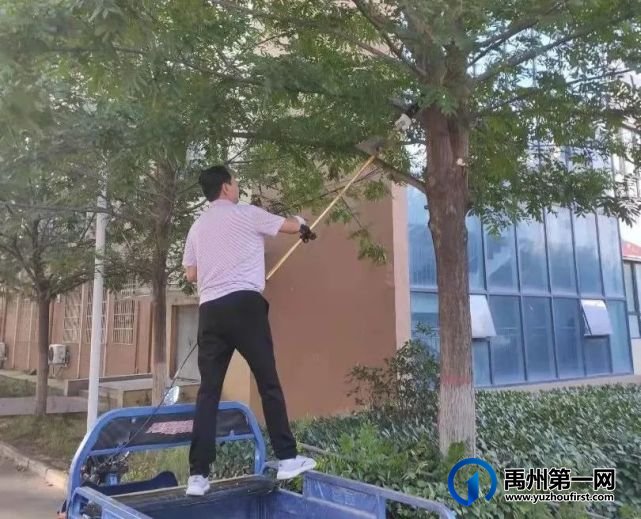 禹州一高 | 牺牲假期来齐上阵,再掀文明城市创建新高潮! 禹州一高 | 牺牲假期来齐上阵,再掀文明城市创建新高潮!