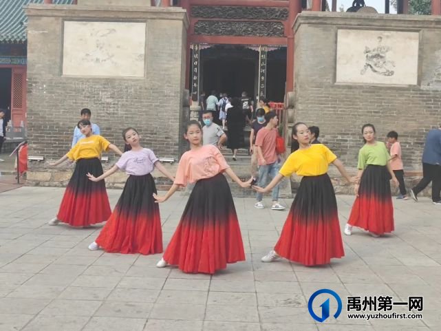 国庆小长假神垕古镇景区精彩不断! 国庆小长假神垕古镇景区精彩不断!