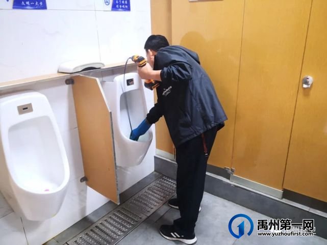 禹州环卫:雨后大清洁 干净迎创文 禹州环卫:雨后大清洁 干净迎创文