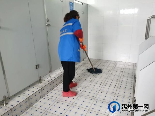 禹州环卫:雨后大清洁 干净迎创文 禹州环卫:雨后大清洁 干净迎创文