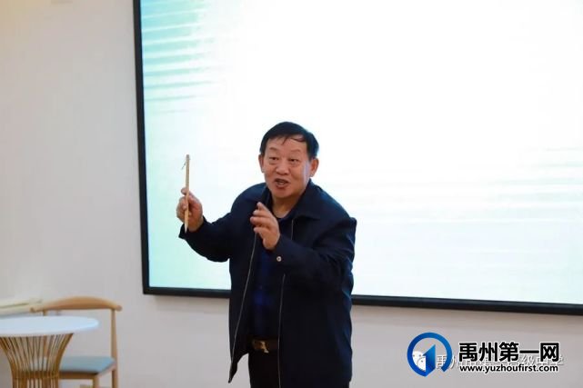 禹州“书法2856慈善行”走进禹州一高 禹州“书法2856慈善行”走进禹州一高