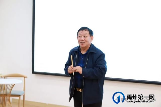 禹州“书法2856慈善行”走进禹州一高 禹州“书法2856慈善行”走进禹州一高
