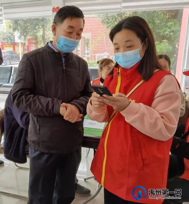 禹州市人民检察院到夏禹社区开展电动车上牌志愿服务活动 禹州市人民检察院到夏禹社区开展电动车上牌志愿服务活动