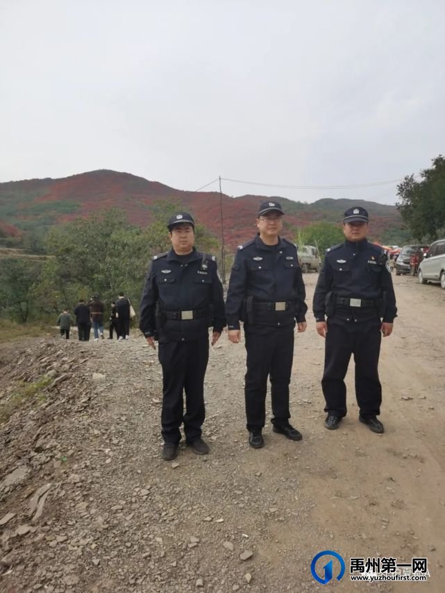 禹州这仨辅警干的这件事,美名传到了洛阳 禹州这仨辅警干的这件事,美名传到了洛阳